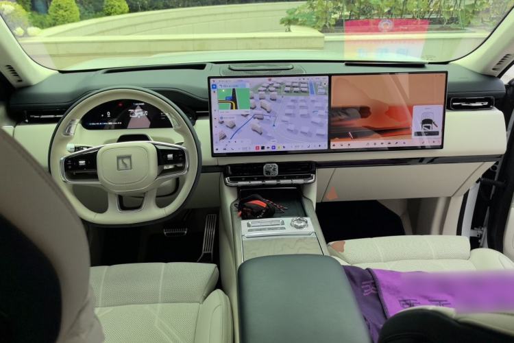 Used Zeekr 9X 2025 Hyper Edition Center Console