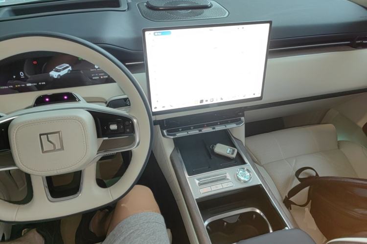 Used Zeekr 9X 2025 Ultra Edition Center Console