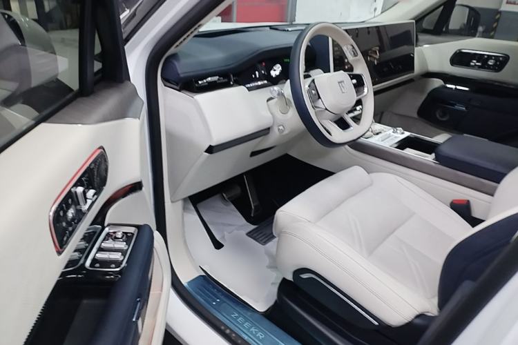 Used Zeekr 9X 2025 Ultra Edition 70kWh Driver Seat