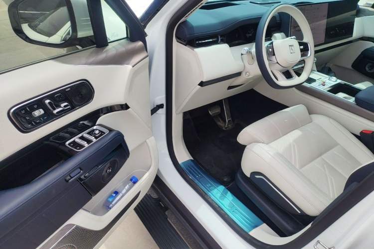 Used Zeekr 9X 2025 Ultra Edition 70kWh Driver Seat