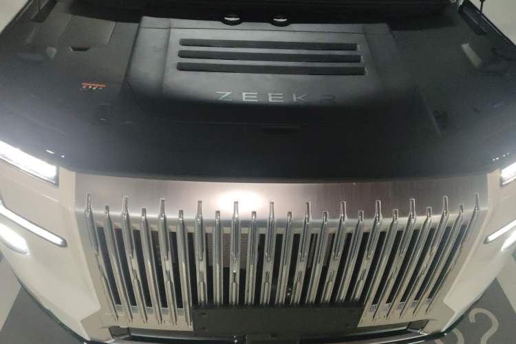 Used Zeekr 9X 2025 Hyper Edition Engine Bay