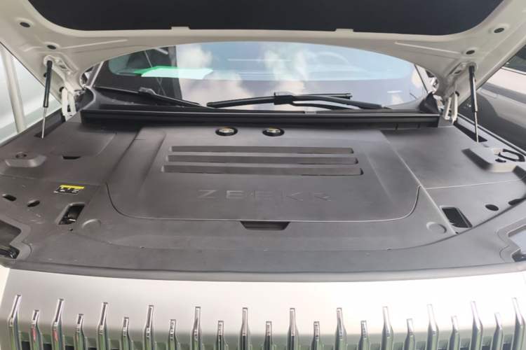 Used Zeekr 9X 2025 Hyper Edition Engine Bay