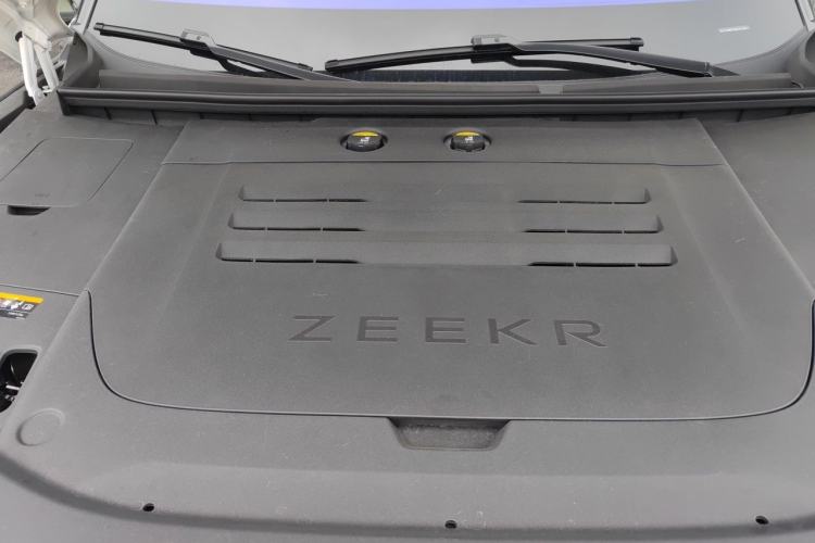 Used Zeekr 9X 2025 Ultra Edition 70kWh Engine Bay