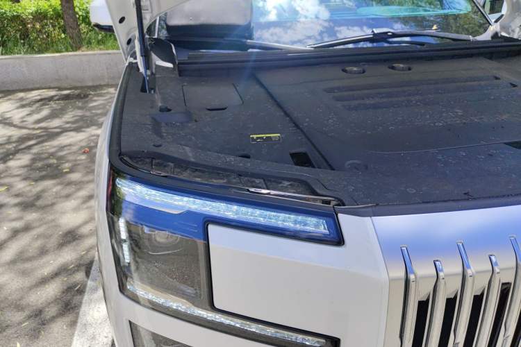 Used Zeekr 9X 2025 Hyper Edition Engine Bay Right