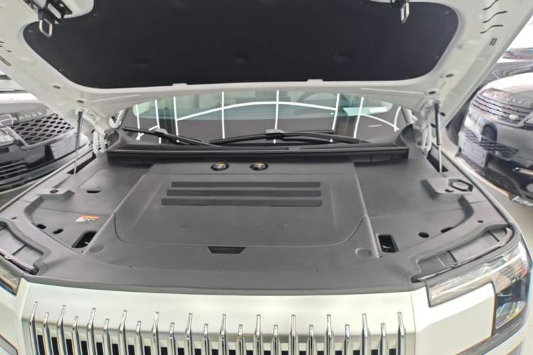 Used Zeekr 9X 2025 Ultra Edition 70kWh Engine Bay