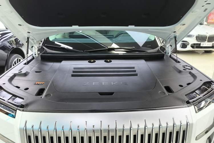 Used Zeekr 9X 2025 Ultra Edition Engine Bay
