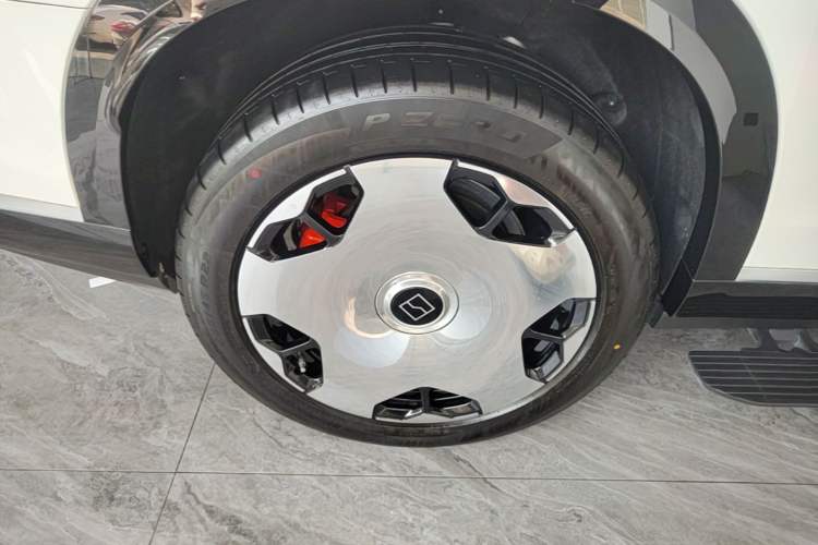 Used Zeekr 9X 2025 Hyper Edition Exterior 5
