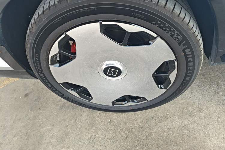 Used Zeekr 9X 2025 Hyper Edition Exterior 5