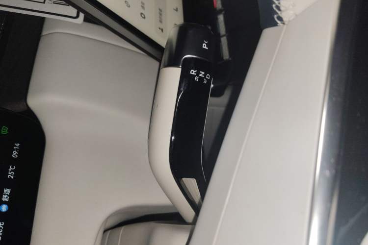 Used Zeekr 9X 2025 Hyper Edition Gear Lever
