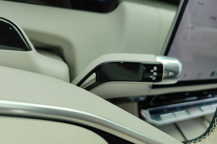 Used Zeekr 9X 2025 Ultra Edition 70kWh Gear Lever