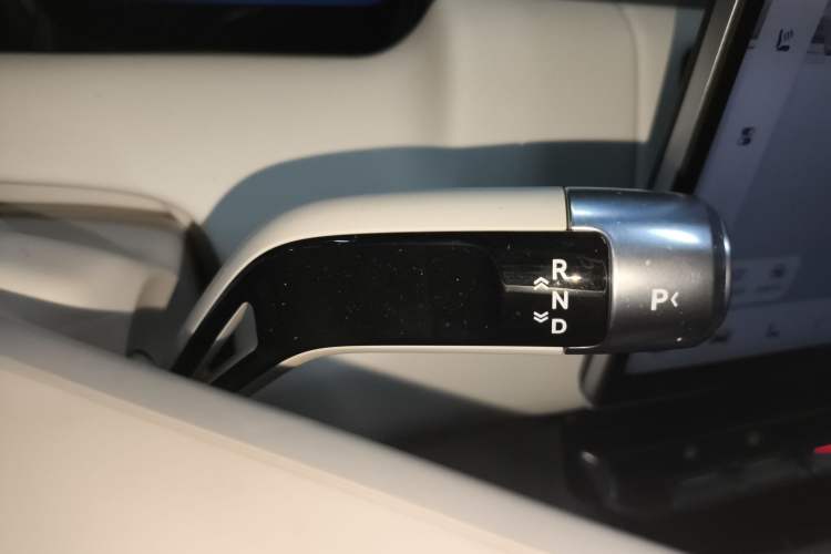 Used Zeekr 9X 2025 Max Edition Gear Lever