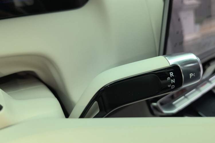 Used Zeekr 9X 2025 Hyper Edition Gear Lever
