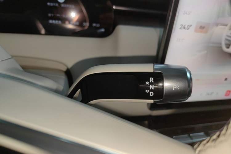 Used Zeekr 9X 2025 Ultra Edition Gear Lever