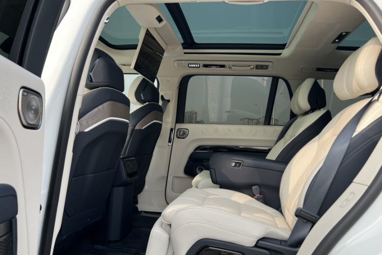 Used Zeekr 9X 2025 Max Edition Interior 1