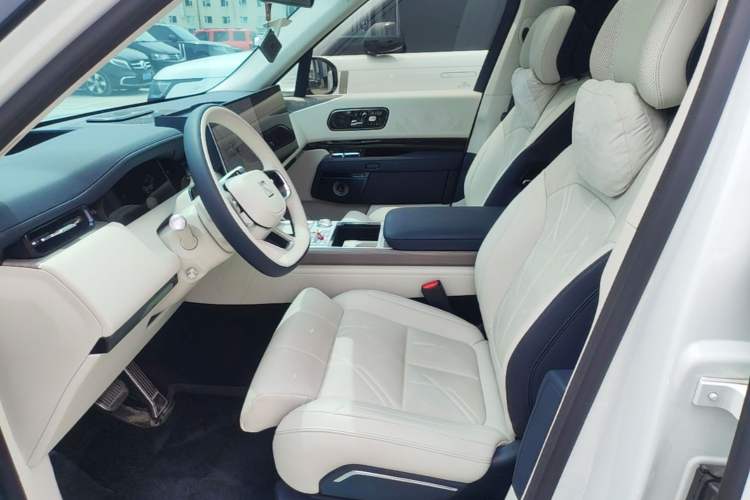 Used Zeekr 9X 2025 Ultra Edition 70kWh Left Front Seat