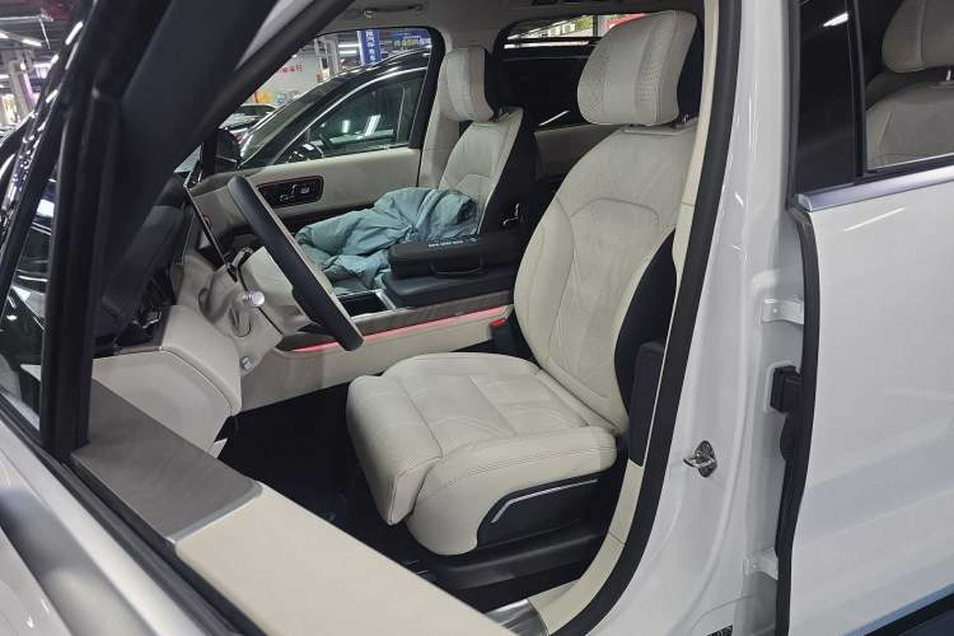 Used Zeekr 9X 2025 Ultra Edition 70kWh Left Front Seat