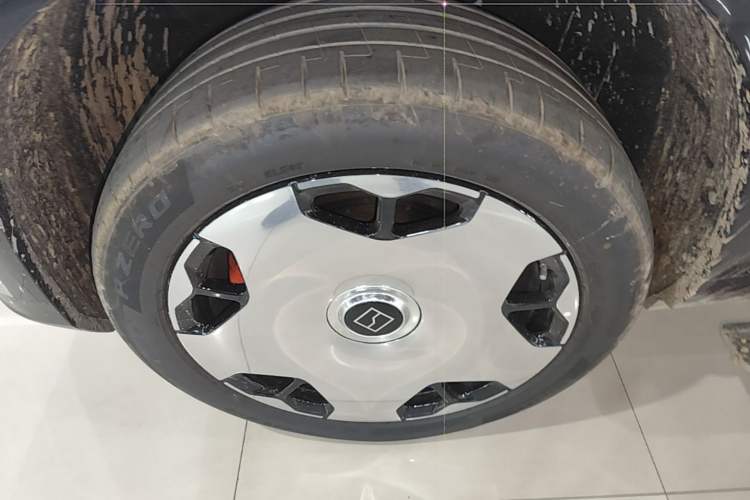 Used Zeekr 9X 2025 Hyper Edition Left Front Wheel Hub