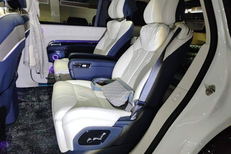 Used Zeekr 9X 2025 Max Edition Left Rear Seat