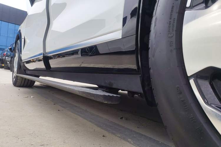 Used Zeekr 9X 2025 Ultra Edition 70kWh Left Side Sill
