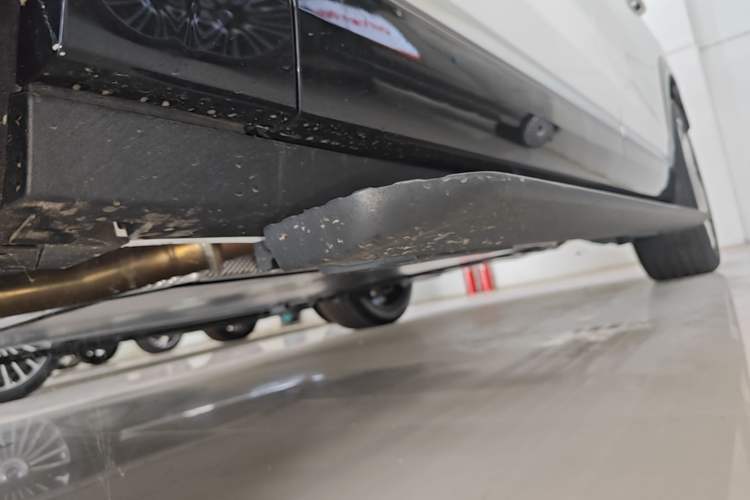 Used Zeekr 9X 2025 Ultra Edition Left Side Sill