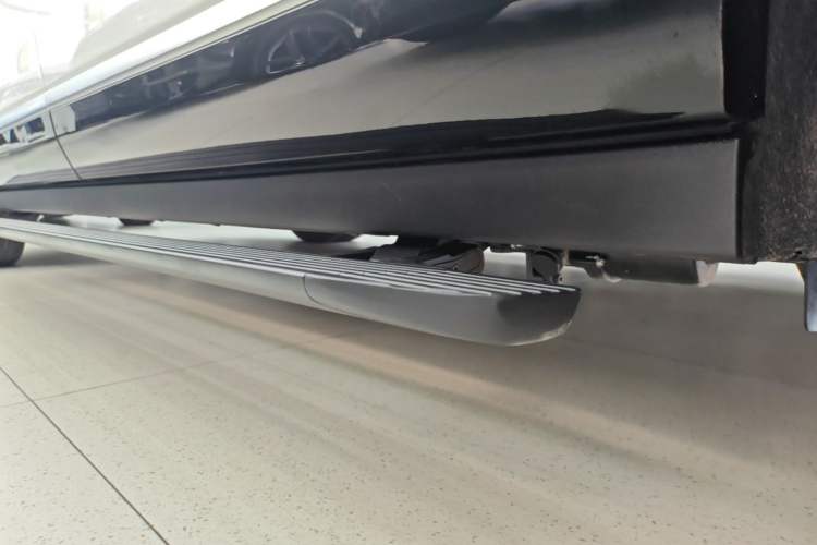 Used Zeekr 9X 2025 Ultra Edition 70kWh Left Side Sill
