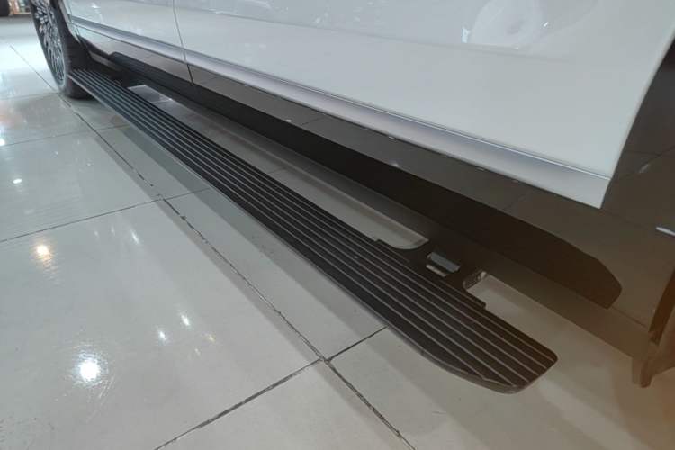 Used Zeekr 9X 2025 Ultra Edition Left Side Sill