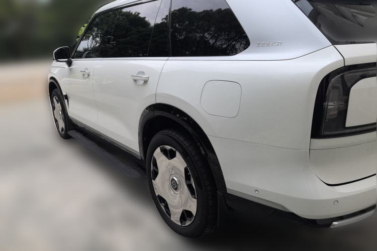 Used Zeekr 9X 2025 Hyper Edition Rear Left 45 Deg