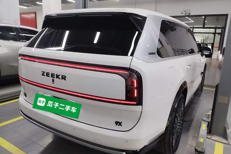 Used Zeekr 9X 2025 Ultra Edition 70kWh Rear Right 45 Deg