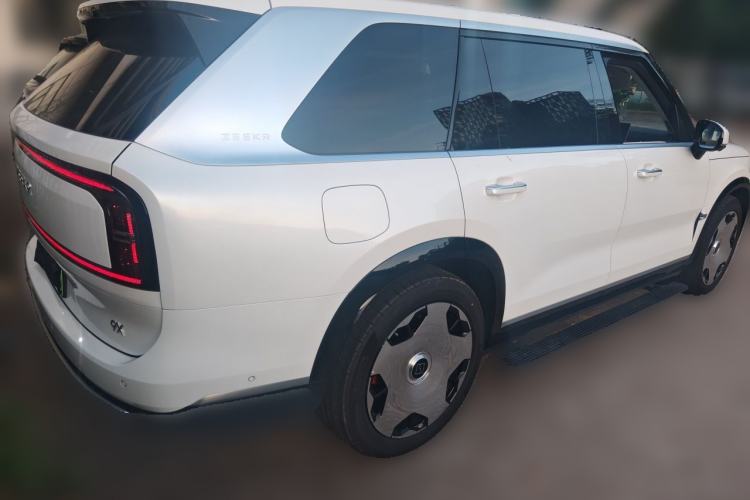 Used Zeekr 9X 2025 Ultra Edition 70kWh Rear Right 45 Deg