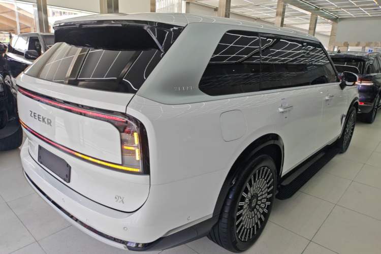 Used Zeekr 9X 2025 Ultra Edition 70kWh Rear Right 45 Deg