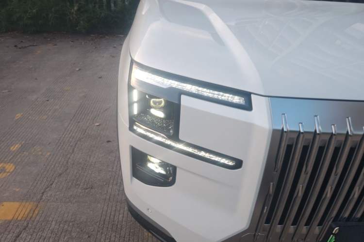 Used Zeekr 9X 2025 Ultra Edition 70kWh Right Front Headlight