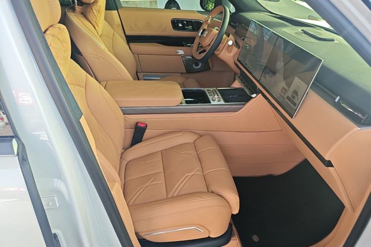Used Zeekr 9X 2025 Hyper Edition Right Front Seat