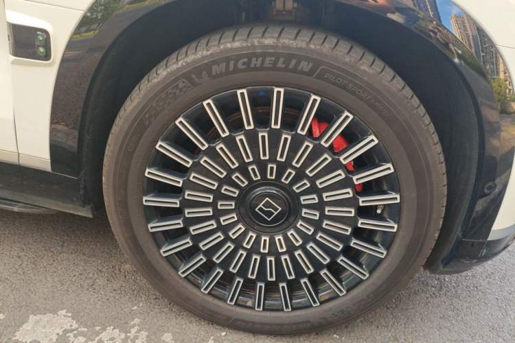 Used Zeekr 9X 2025 Hyper Edition Right Front Wheel Hub