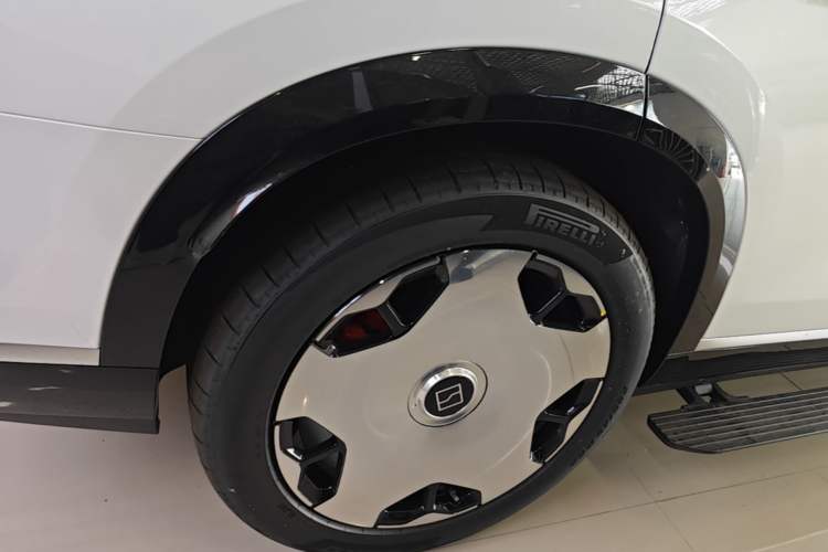 Used Zeekr 9X 2025 Ultra Edition Right Rear Wheel Hub