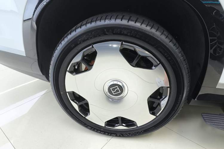 Used Zeekr 9X 2025 Ultra Edition Right Rear Wheel Hub