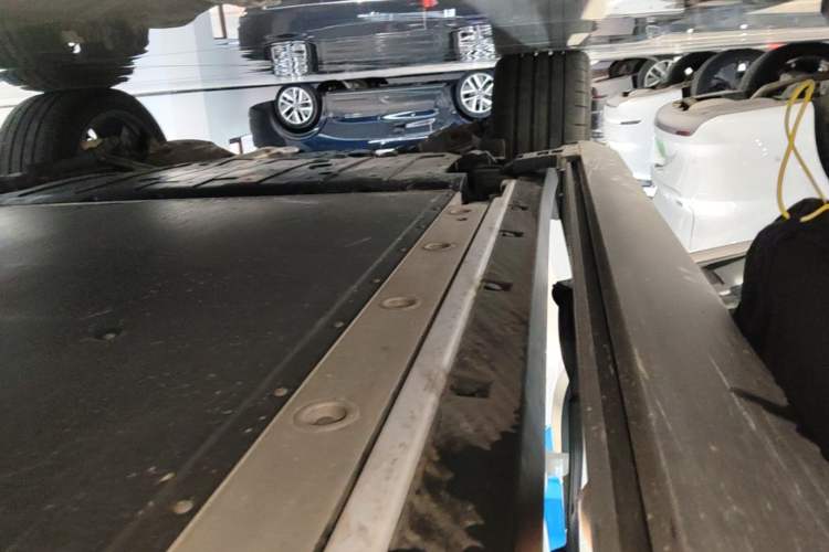 Used Zeekr 9X 2025 Ultra Edition Right Side Sill