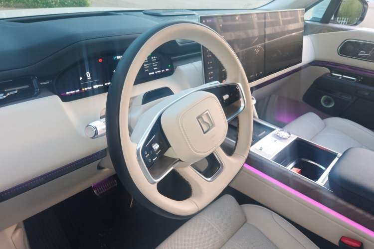 Used Zeekr 9X 2025 Ultra Edition 70kWh Steering Wheel