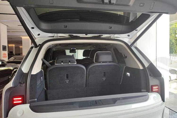 Used Zeekr 9X 2025 Hyper Edition Trunk