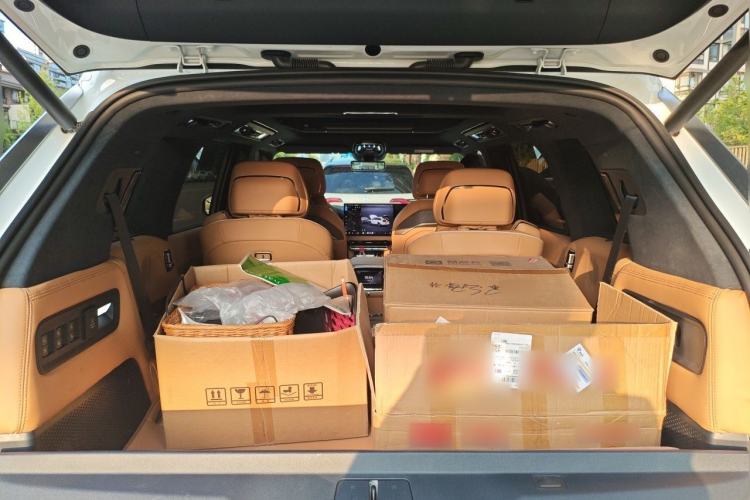 Used Zeekr 9X 2025 Hyper Edition Trunk