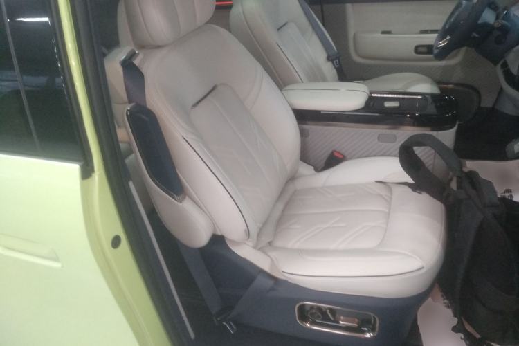 Used Zeekr MIX 2025 Long-Range Intelligent Driving Edition Right Front Seat