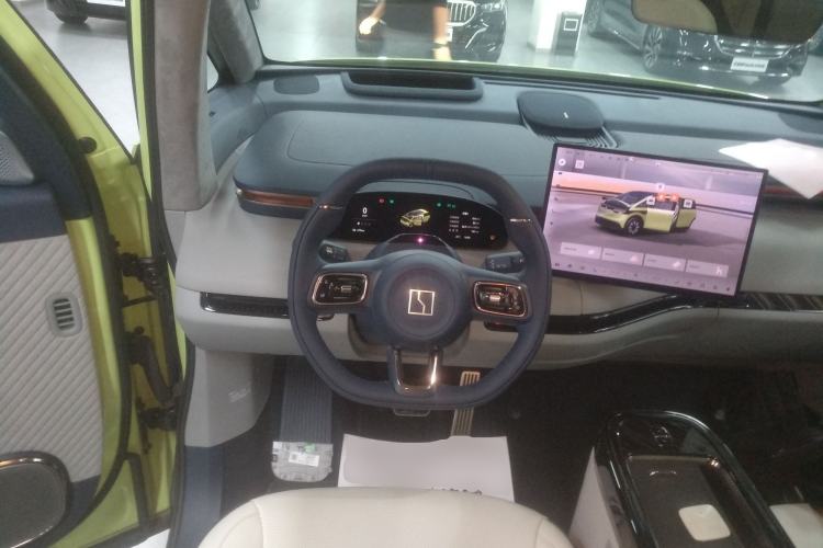 Used Zeekr MIX 2025 Long-Range Intelligent Driving Edition Steering Wheel