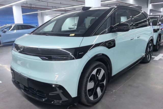 Used Zeekr MIX 2025 Intelligent Driving Version