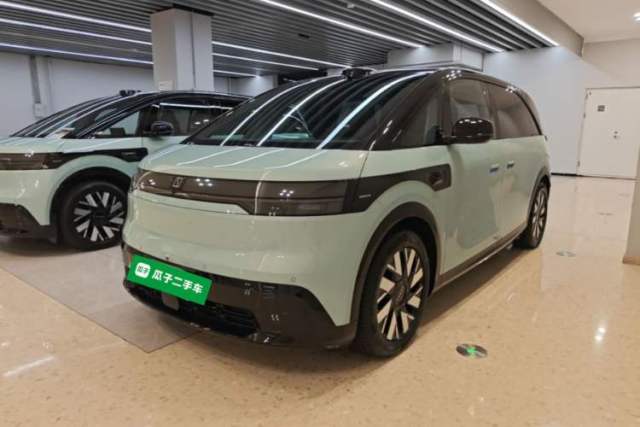 Używany Zeekr MIX 2025 Intelligent Driving Version