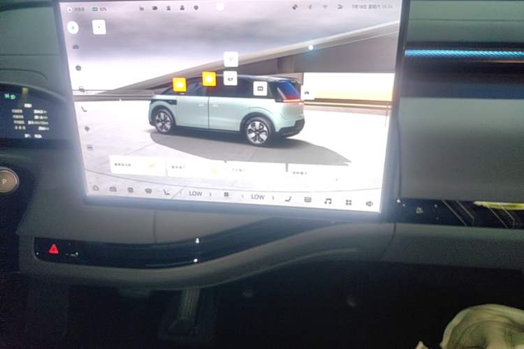 Used Zeekr MIX 2025 Intelligent Driving Version Audio And AC Panel