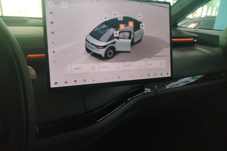 Used Zeekr MIX 2025 Long-Range Intelligent Driving Edition Audio And AC Panel