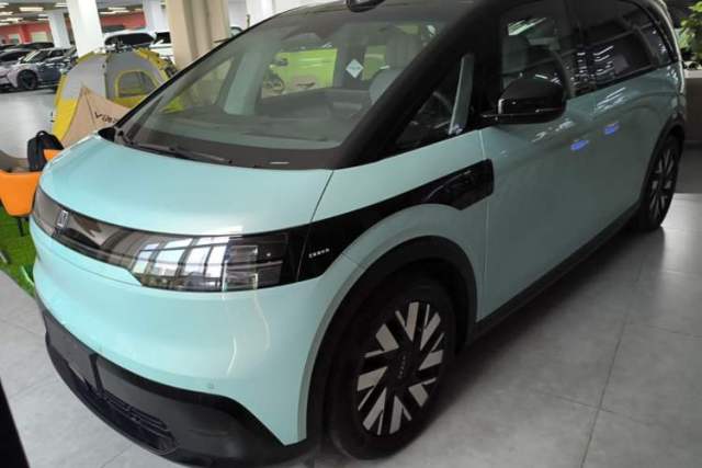 Used Zeekr MIX 2025 Long-Range Intelligent Driving Edition