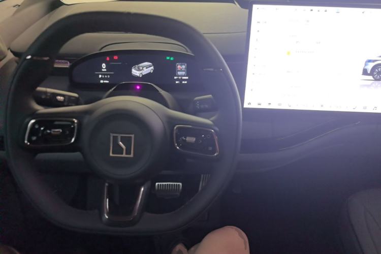 Used Zeekr MIX 2025 Intelligent Driving Version Center Console