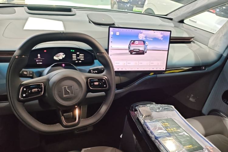 Used Zeekr MIX 2025 Intelligent Driving Version Center Console