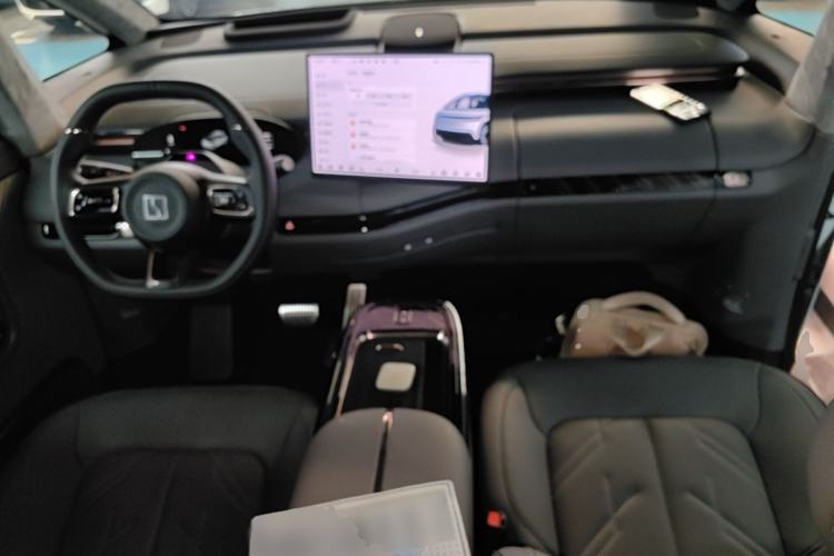 Used Zeekr MIX 2025 Intelligent Driving Version Center Console