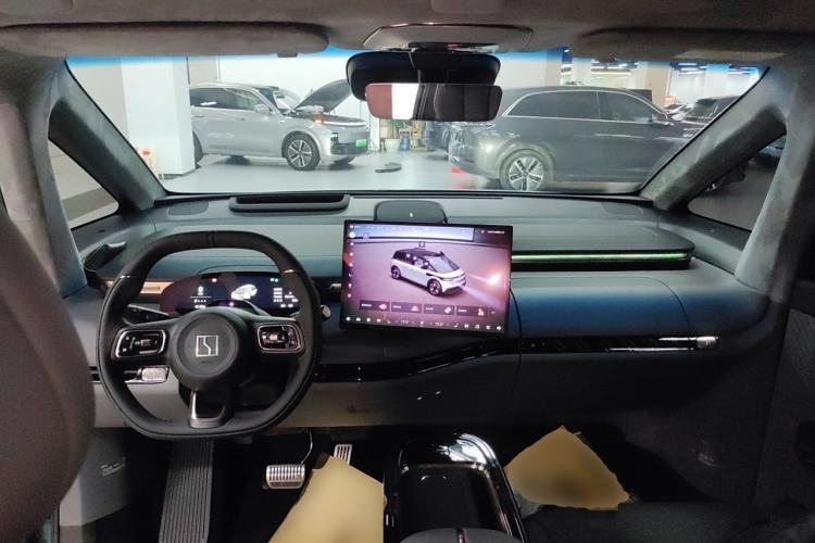 Used Zeekr MIX 2025 Long-Range Intelligent Driving Edition Center Console
